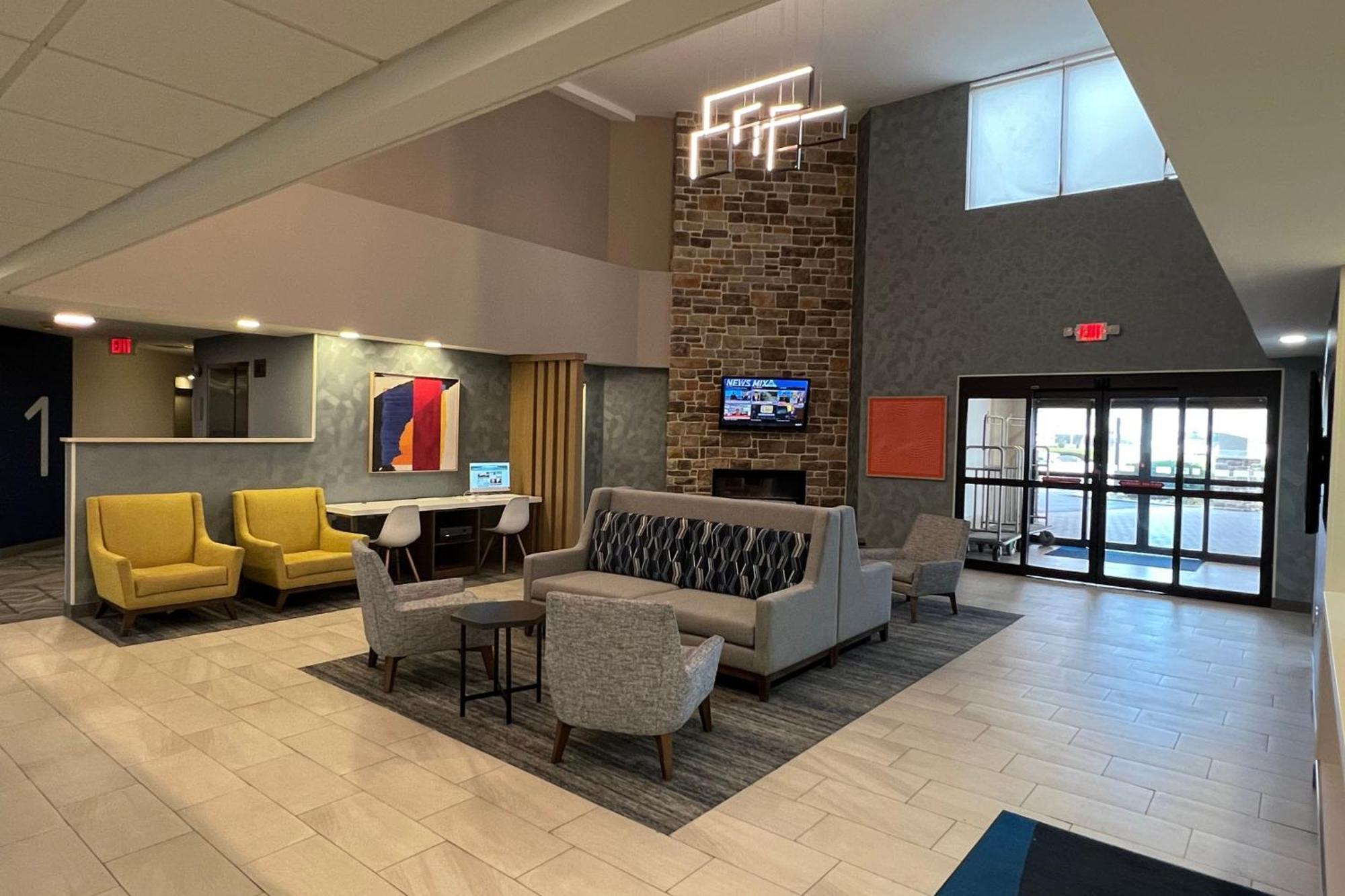 Holiday Inn Express Harrisburg I-81 - Hershey By Ihg Manadahill Eksteriør bilde