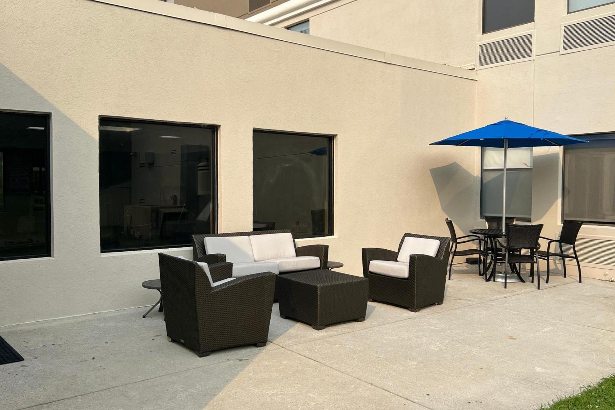 Holiday Inn Express Harrisburg I-81 - Hershey By Ihg Manadahill Eksteriør bilde